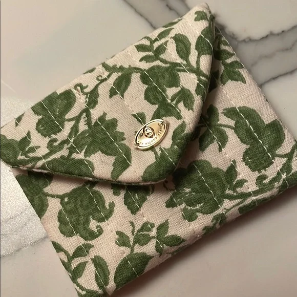 Sezane NEW classic chic Gold Chain Tassel Earrings with box and pouch 💕 - Picture 2 of 5